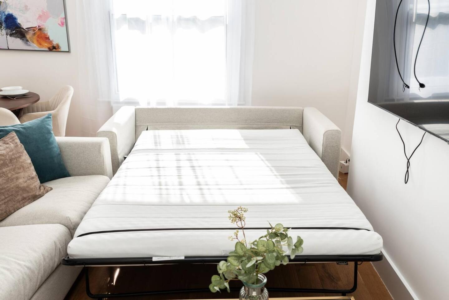 Appartamento Stunning Spacious En-suite Flat - 6 Min To Trains -pass The Keys Londra